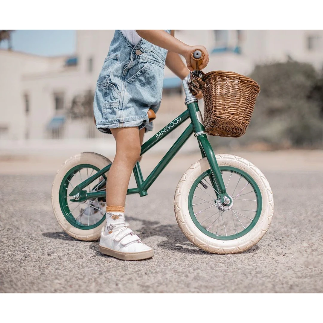 Banwood Bikes Toys Green Balance Bike Banwood Bicycle 8 Banwood Bikes Toys Green Balance Bike Banwood Bicycle