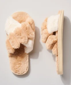 J+j Beige Faux Fur Slippers